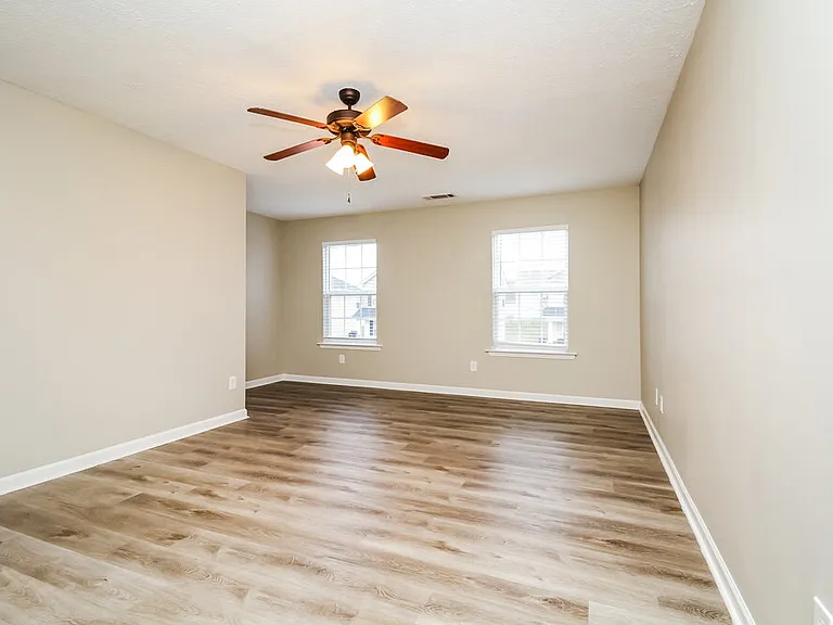 1021 Tammy Sue Ln — Photo 11