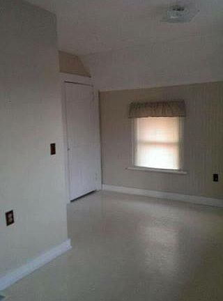 3rd image of 1003 Tuscarawas Ave NW