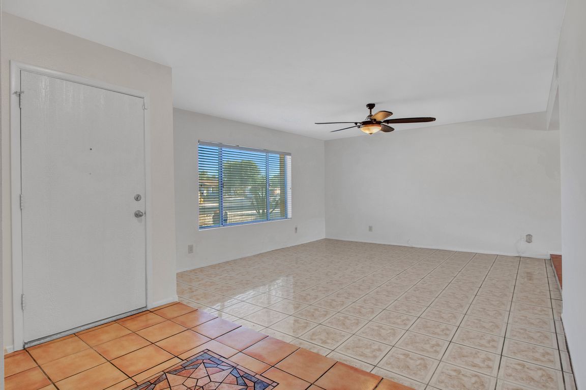 next background image