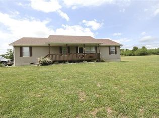 134 Coyote Dr, Marshfield, MO 65706