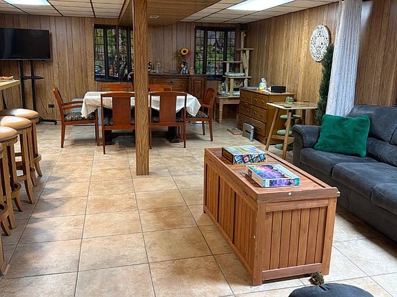 4th image of 8240 W Addison St