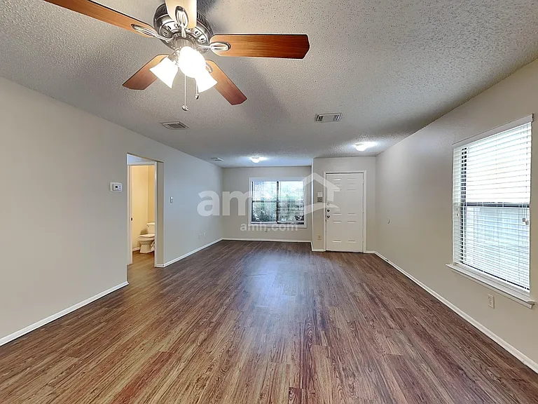 4611 Camas — Photo 5
