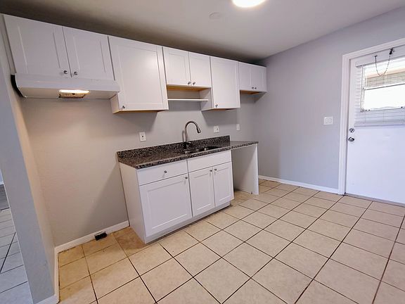 5th image of 9402-9563 Lynn Ln #9435B