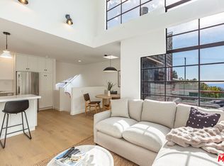 29233 Heathercliff Rd APT 2, Malibu, CA 90265