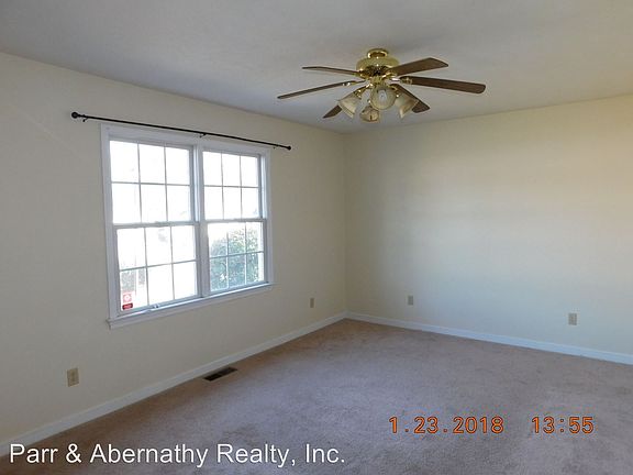 3rd image of 1848 New Lincoln Cir