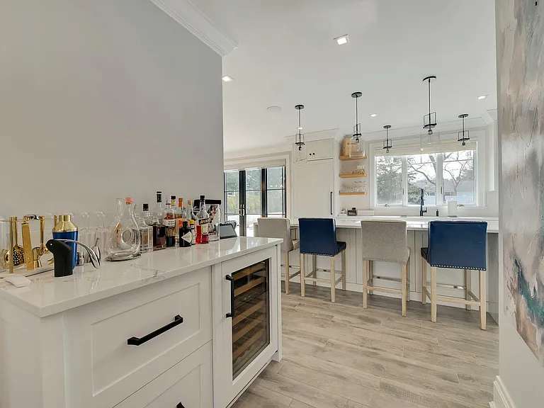 165 Marine Pl — Photo 11