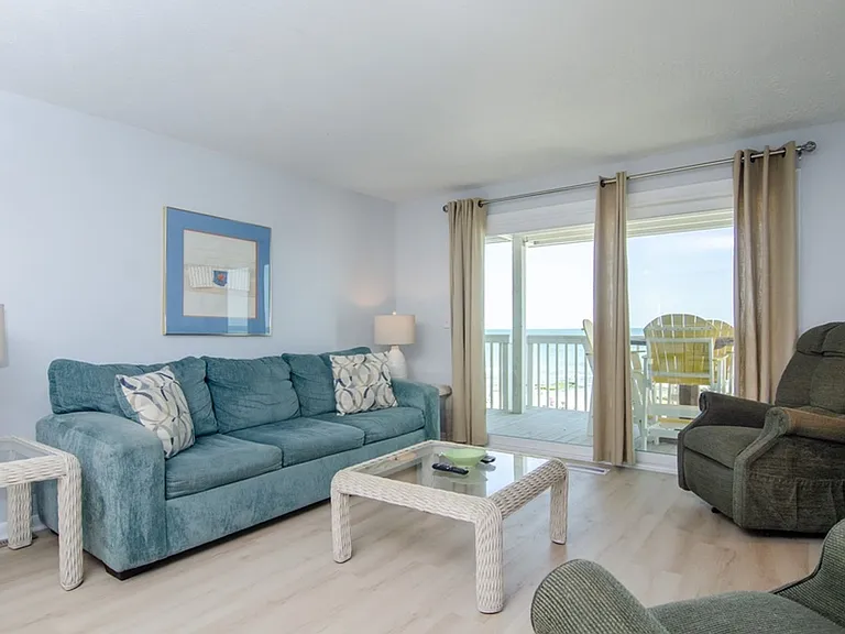 2110 Surf Rider Cir #A — Photo 8