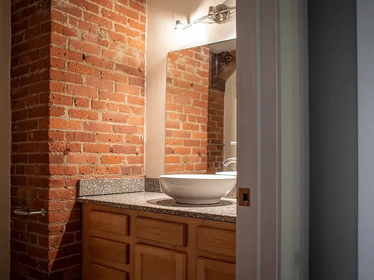 2820 Detroit Ave #204 — Photo 8