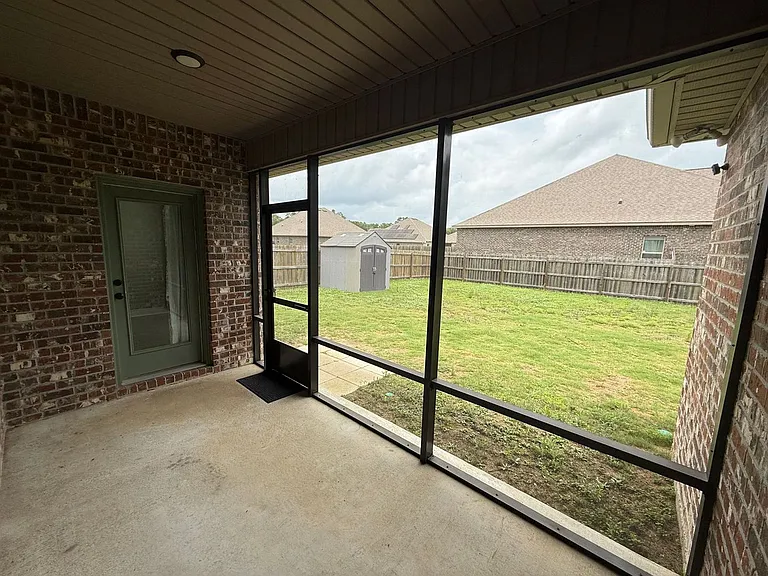 6510 Suwanee Rd — Photo 30