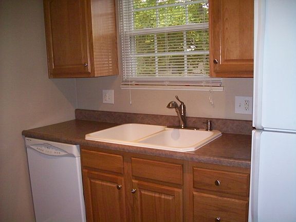 4th image of 7466 Kingsgate Way Unit 10