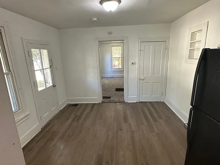 33 E Adams St #2 — Photo 3