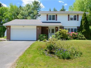 7 Baycrest Dr, Grand Bay Westfield, NB E5K 2V5