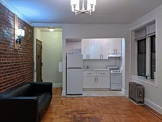 Rented by CENTURY 21 Sunny Gardens Realty, Inc.