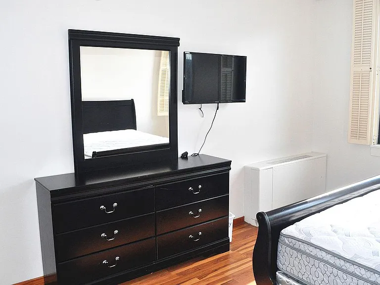 220 Broadway Ave S #1111 — Photo 2