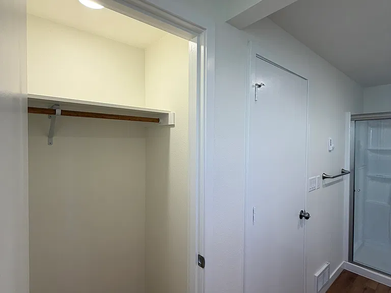1050 NE Butler Market Rd #20 — Photo 23