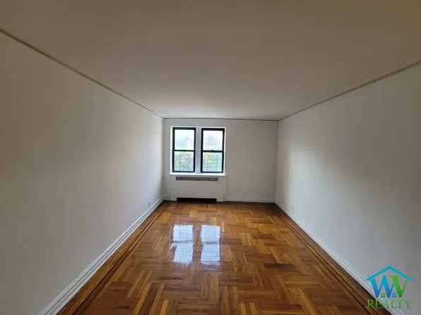 255 E 176th St #H1, Bronx, NY 10457