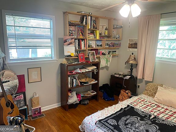 4th image of 6067 Chattahoochee St