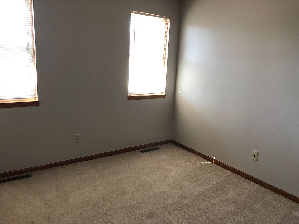 1st image of 748 S Dublin Dr