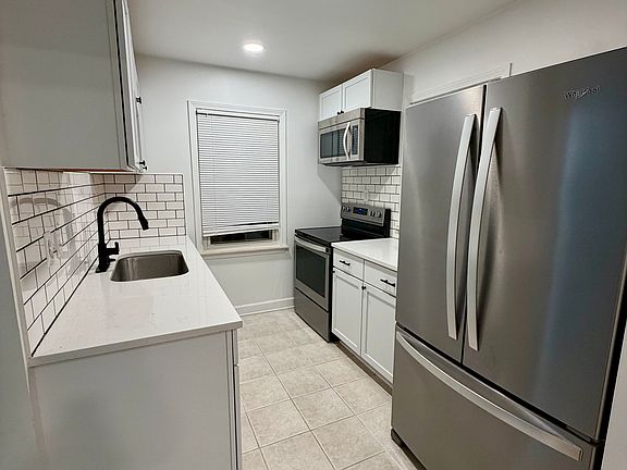 3rd image of 2030 Browning St