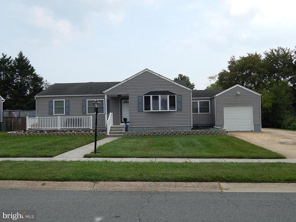 1st image of 29 Whitehall Cir