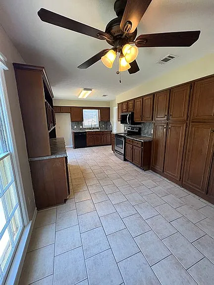 6336 Abbey Dr — Photo 9