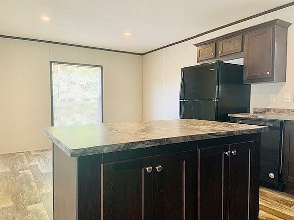 4th image of 2129 Arrowhead Dr #313