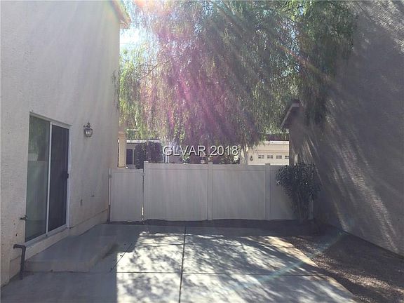 3rd image of 10277 Green Orchard Ct
