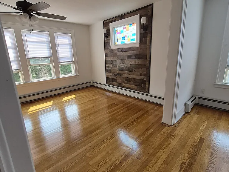 73 Brooklawn St — Photo 2