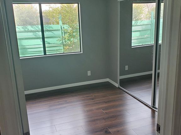 2nd image of 902 N Pass Ave