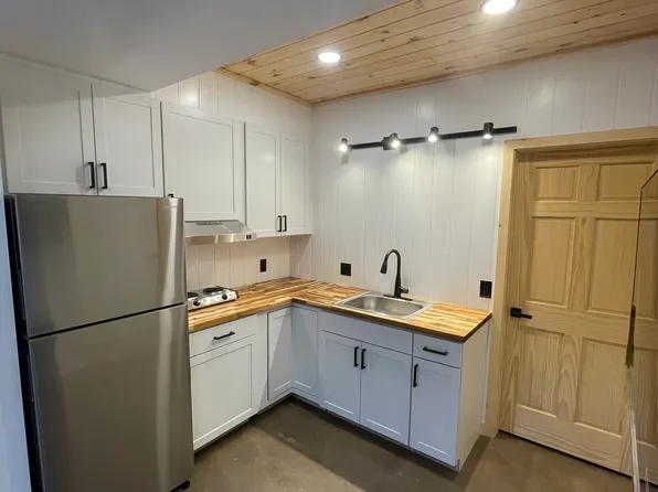 2851 Jackson Rd, Stroudsburg, PA 18360