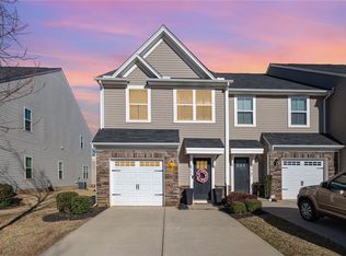308 Huntingdale Pl, Simpsonville, SC 29681