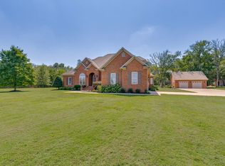2575 North Rd, Murfreesboro, TN 37128