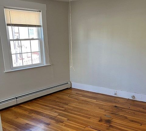 5th image of 19 Essex St APT 1