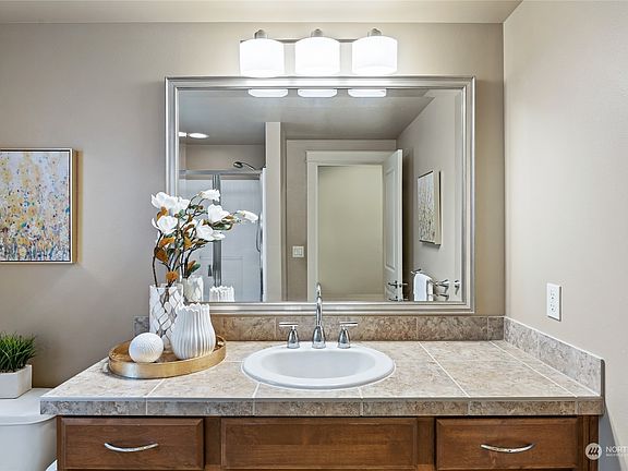 3/4 bath on the main level.>