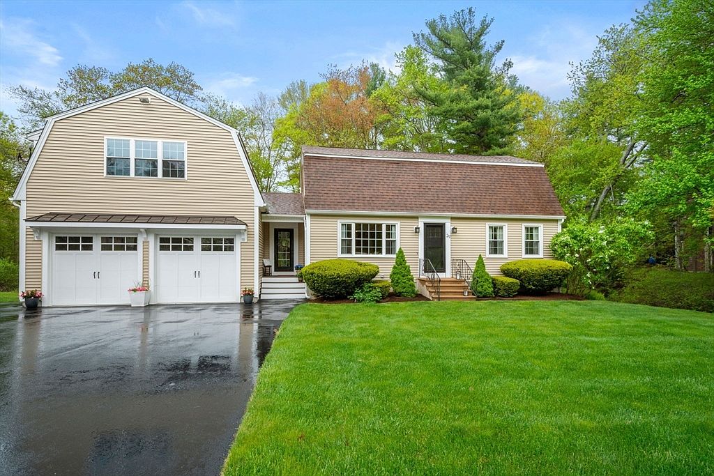 29 Warren St, Upton, MA 01568 Zillow