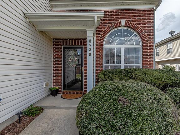 2nd image of 8520 Carolina Lily Ln