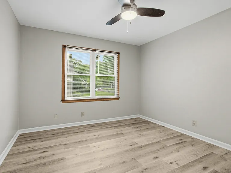 4612 Rookwood Ave #4612 — Photo 19
