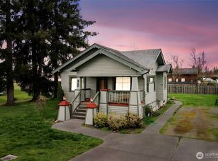 1265 McHugh Ave, Enumclaw, WA 98022