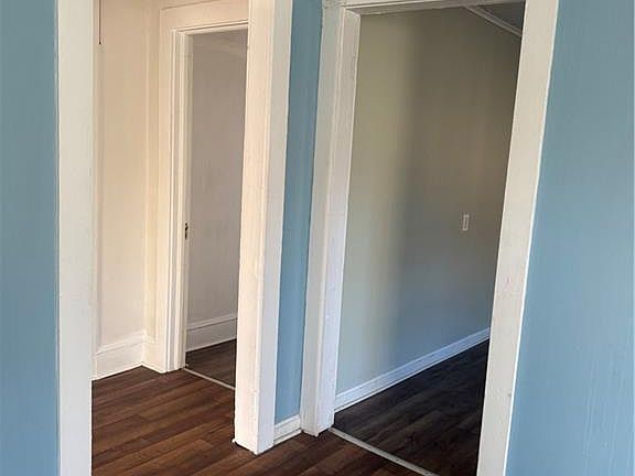 3rd image of 606 Unity St