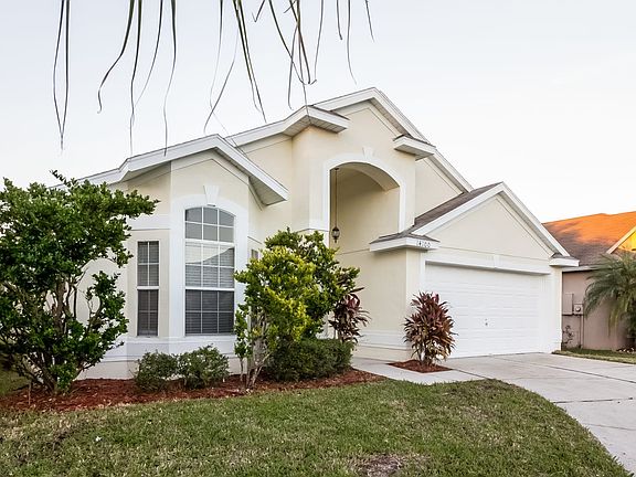 3rd image of 14100 Yellow Wood Cir