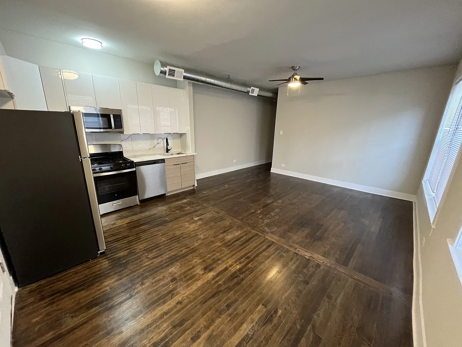 2338-2348 W. Wilson Ave. — Photo 4