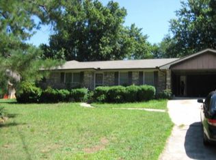 822 Denise Ct, Stone Mountain, GA 30087