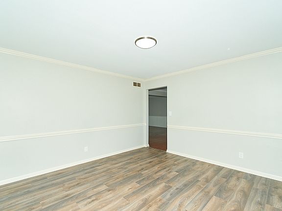 5th image of 103 Lake Vista Dr