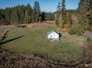 1082 Black Diamond Rd, Port Angeles, WA 98363