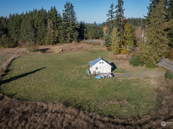 1082 Black Diamond Road, Port Angeles, WA 98363