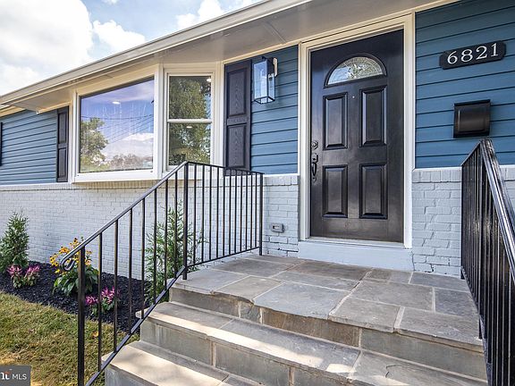 2nd image of 6821 Beechview Dr