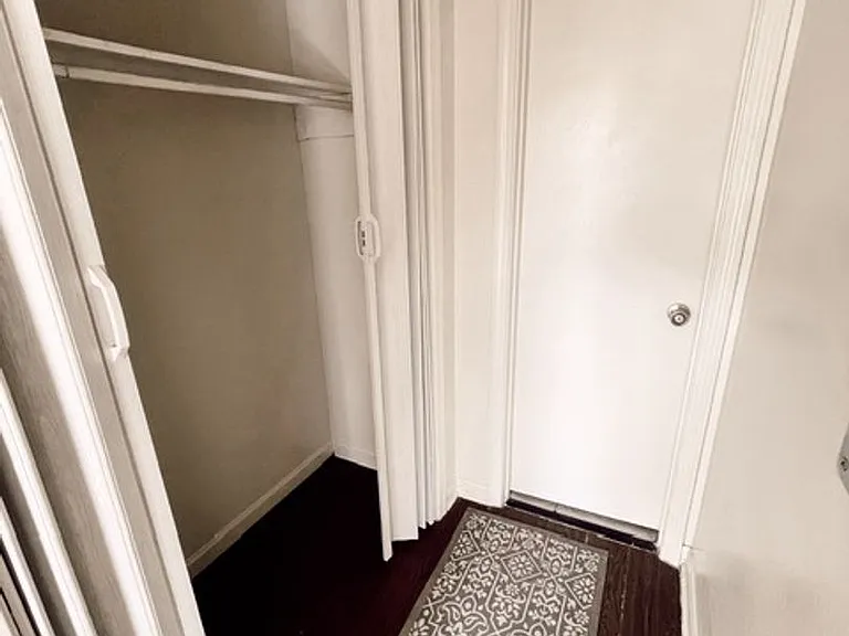 8220B Governor Dr — Photo 12