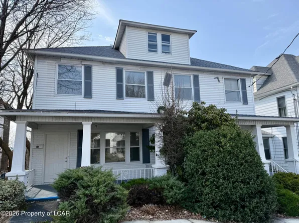 22 George St, Pittston, PA 18640