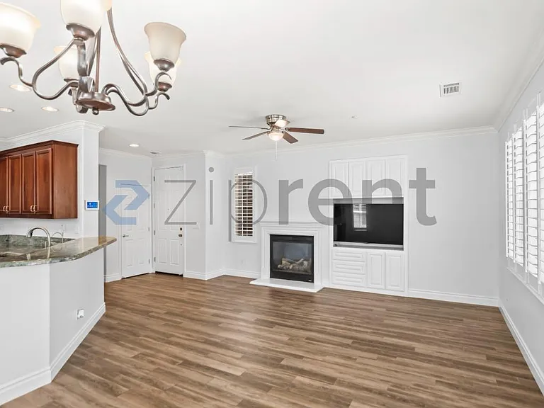 741 Tennyson Dr — Photo 5