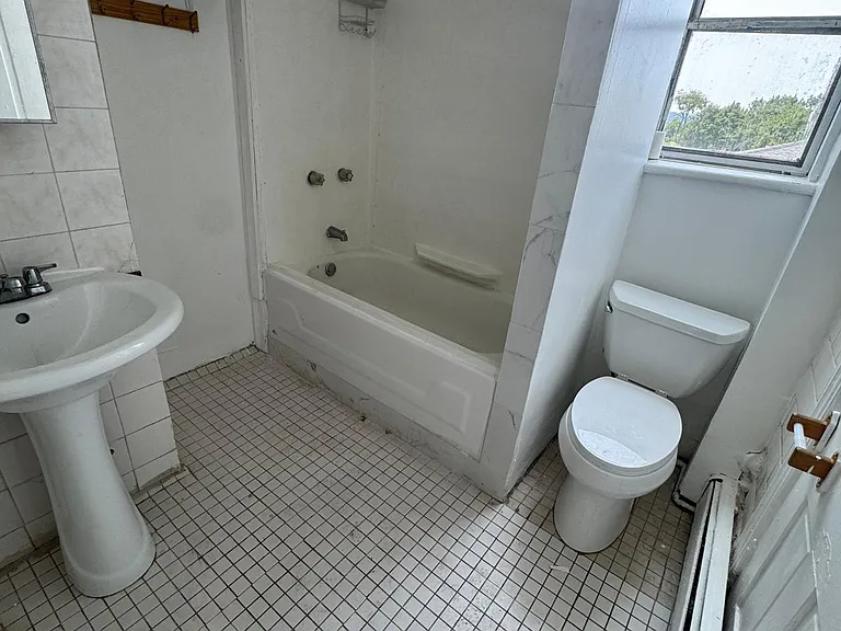 Garfield St — Photo 4